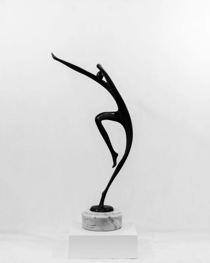 Bailarina, bronce de 2023