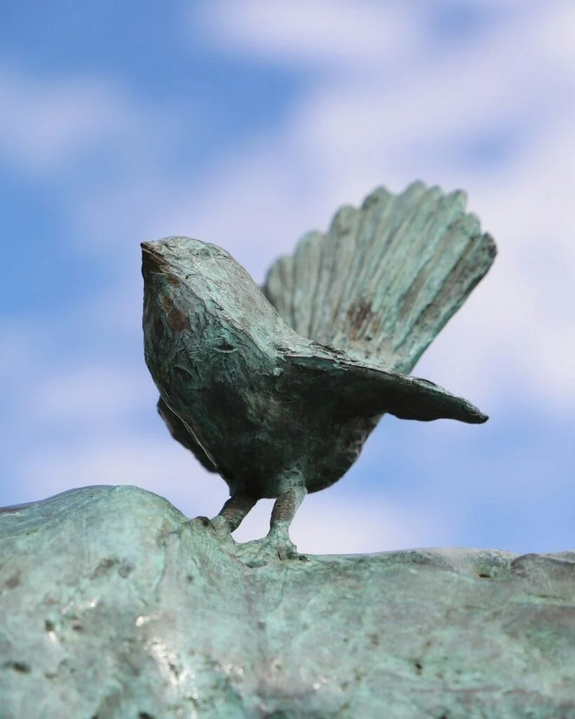 Pájaro, bronce de 2025